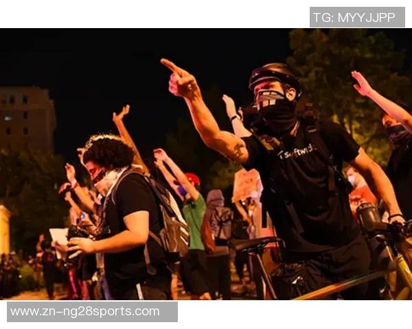 鲁警察与犯罪分子的较量揭示社会治安的隐忧与挑战 鲁警察与犯罪分子的较量揭示社会治安的隐忧与挑战